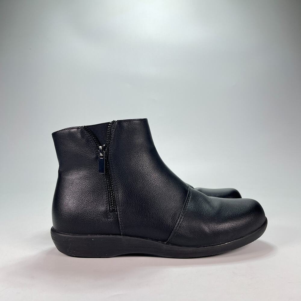 SUEDI Black Soft Leather Comfortable Double Zipper Ankle Booties Women's Size 9